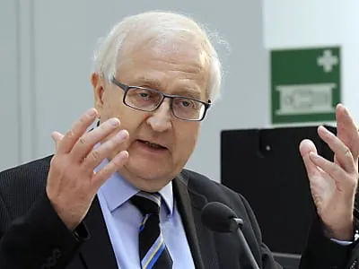 Brüderle bietet Griechen Hilfe nach Treuhandmuster an