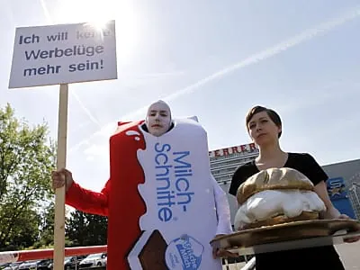Foodwatch zeichnet "Milch-Schnitte" für dreisteste Werbelüge aus