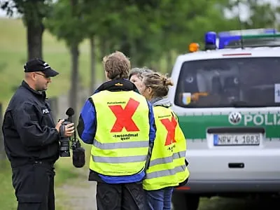 Polizei räumt Blockaden am AKW Brokdorf