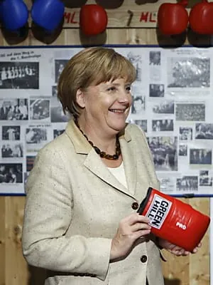 Mit Merkel im Boxcamp