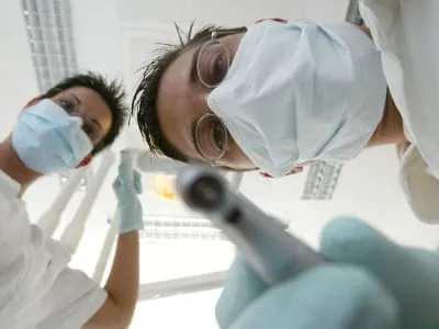 Lauterbach: Zahnersatz für Durchschnittsverdiener unbezahlbar