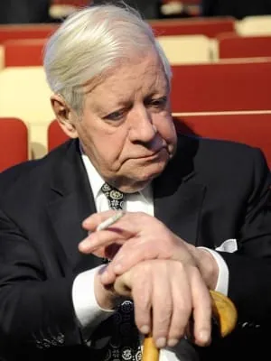 Schmidt rät zu durchgreifender Hilfe für Griechenland