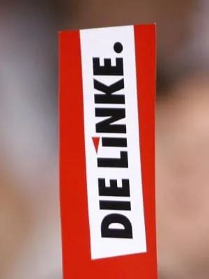 Linke-Bundestagsabgeordnete prüfen Klage wegen Handy-Daten