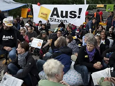 "Stuttgart 21"-Gegner entschuldigen sich für Gewalt