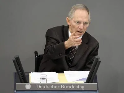 Schäuble warnt vor Debatte um Steuersenkungen