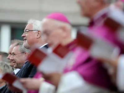 8.000 Christen feiern Seligsprechung der Lübecker Martyrer