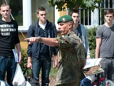 Zwischen Neugier und Langeweile: Armee auf Probe