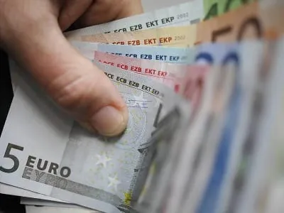 Tariflöhne im ersten Halbjahr deutlich gestiegen