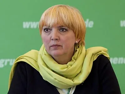 Roth empört über Friedrichs Terror-Äußerungen