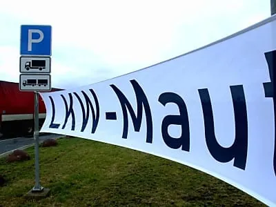 Start der Lkw-Maut auf Bundesstraßen in weiter Ferne