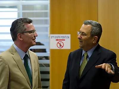 Verteidigungsminister spricht mit Israel über arabischen "Frühling"