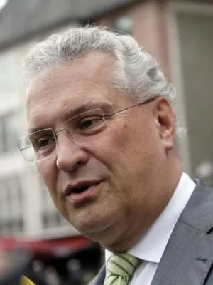 Herrmann fordert runden Tisch zum Umgang mit Sexualstraftätern