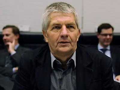 "Nicht nur ein Blick zurück"