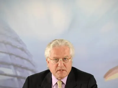 Präsident des CDU-Wirtschaftsrats warnt vor Soli-Abschaffung