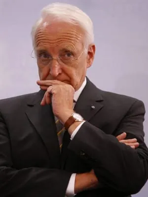 Stoiber fordert mehr Macht für Brüssel