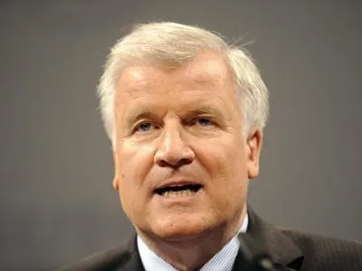 Seehofer nennt Anschläge von Norwegen "unfassbare Tragödie"