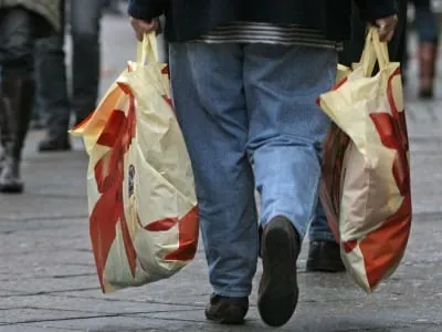 Griechenlandkrise trübt Stimmung der Verbraucher