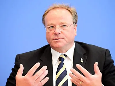 Niebel verteidigt deutsche Unterstützung für Ostafrika