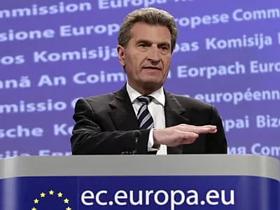 Oettinger will Griechenland mit Fachleuten aus EU-Ländern helfen