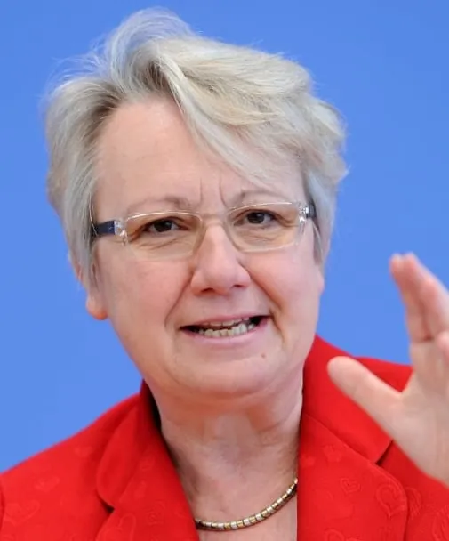 Schavan kämpft für Gleichwertigkeit