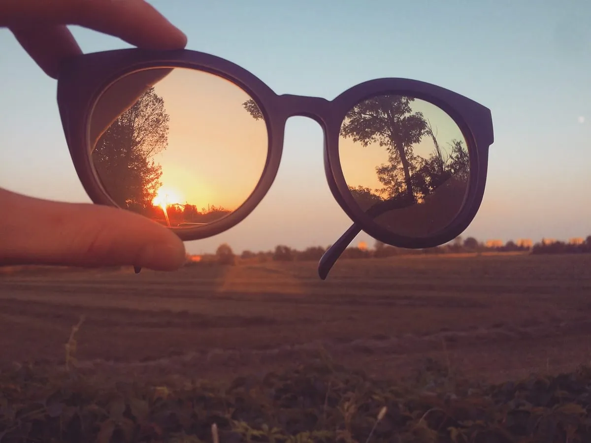 3 Tipps für die richtige Sonnenbrille zum Autofahren