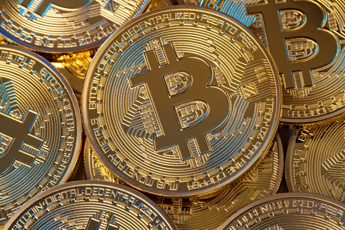 wie alt müssen sie sein, um in kryptowährung zu investieren? broker optionen handeln