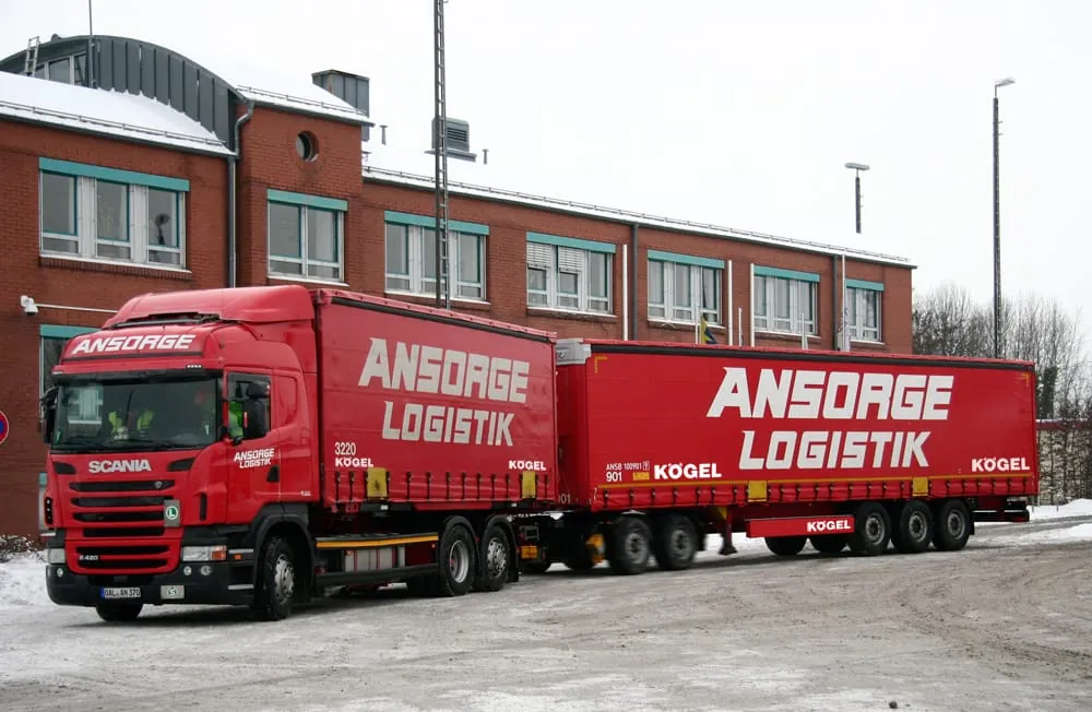 Lang-Lkw auf Jungfernfahrt