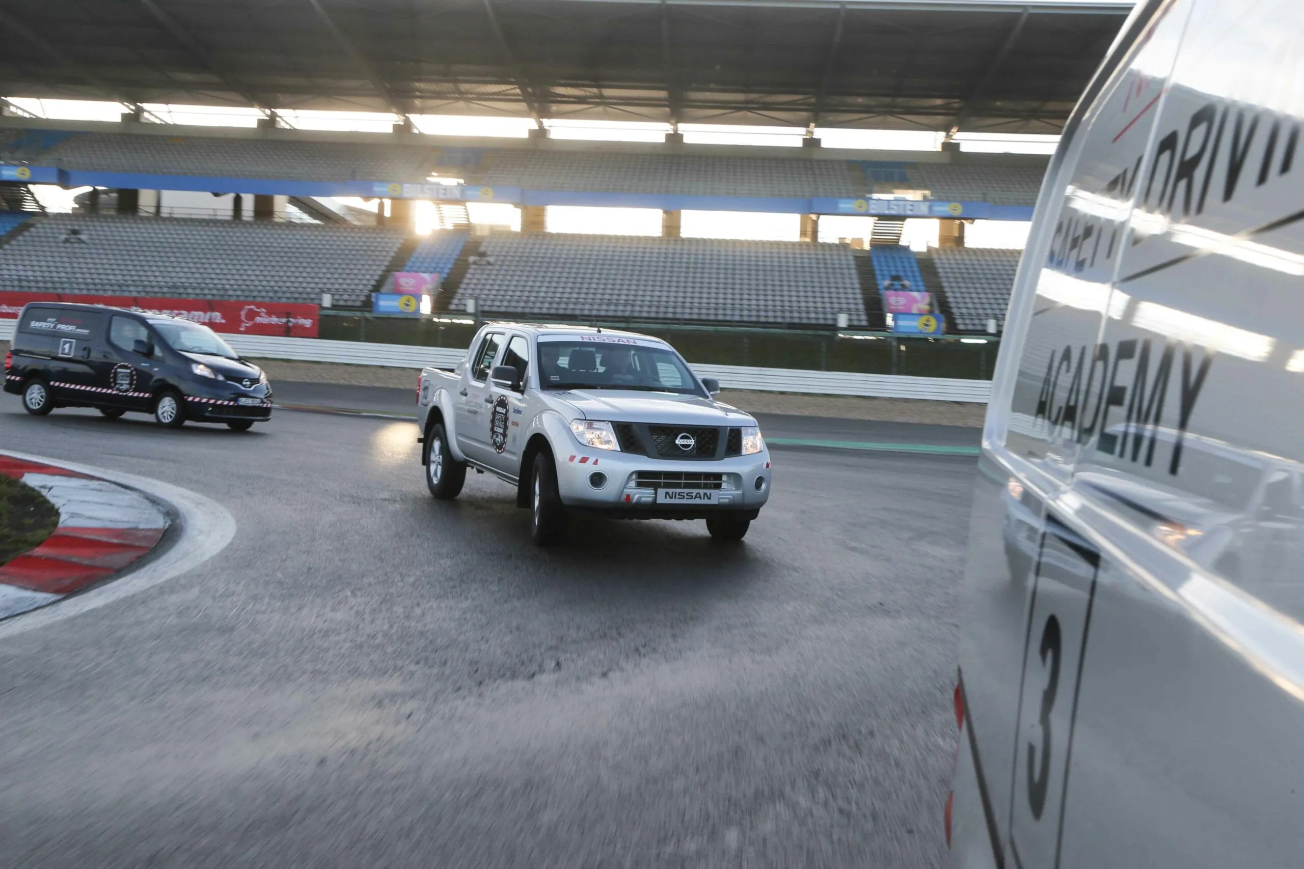 Im Transporter über den Nürburgring
