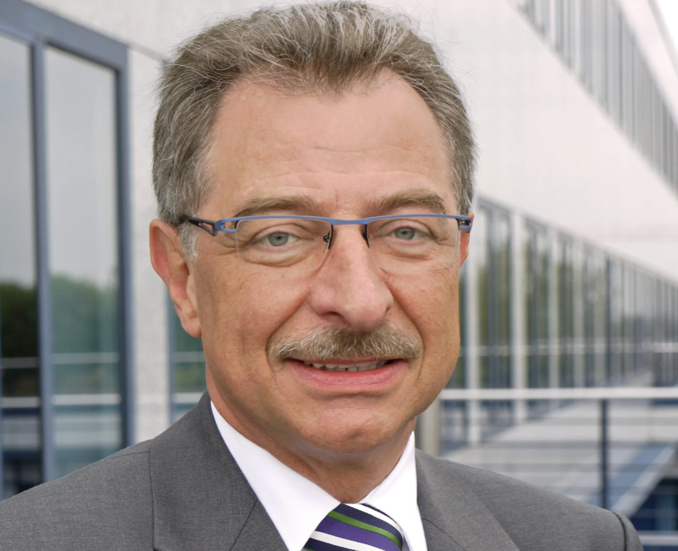 Datev: Erstmals über 800 Millionen Umsatz