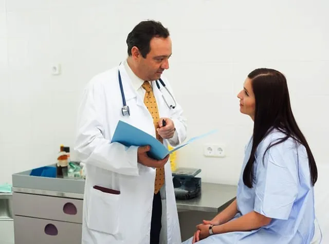 Nur gesund zu sein, reicht der Versicherung nicht