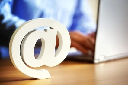 E-Mail-Bestätigungen dürfen Werbung enthalten