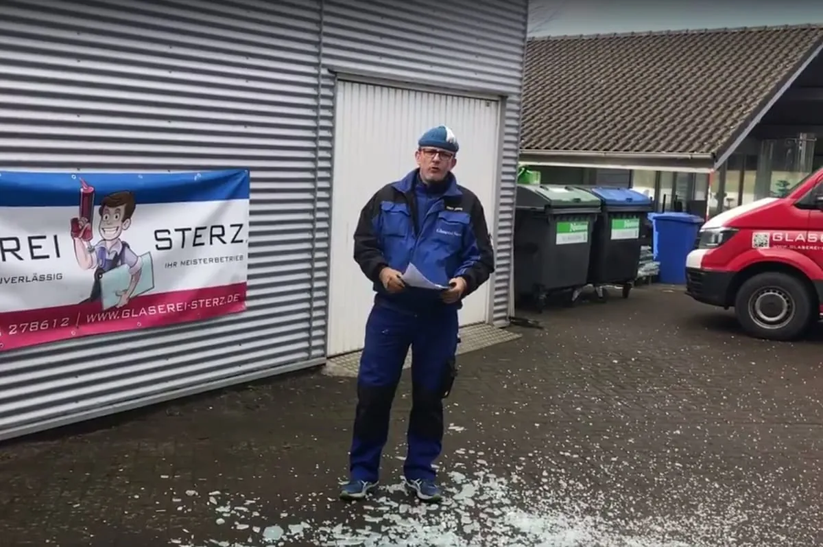 Nach Facebook-Hit: Glaser zeigt seine neuen Azubis