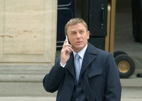 Telefonieren wie James Bond