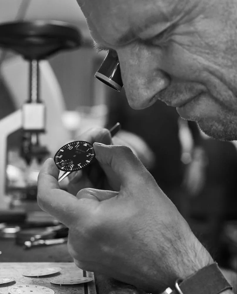 Mit eigener Kollektion: So trotzt ein Uhrmachermeister der Industrie