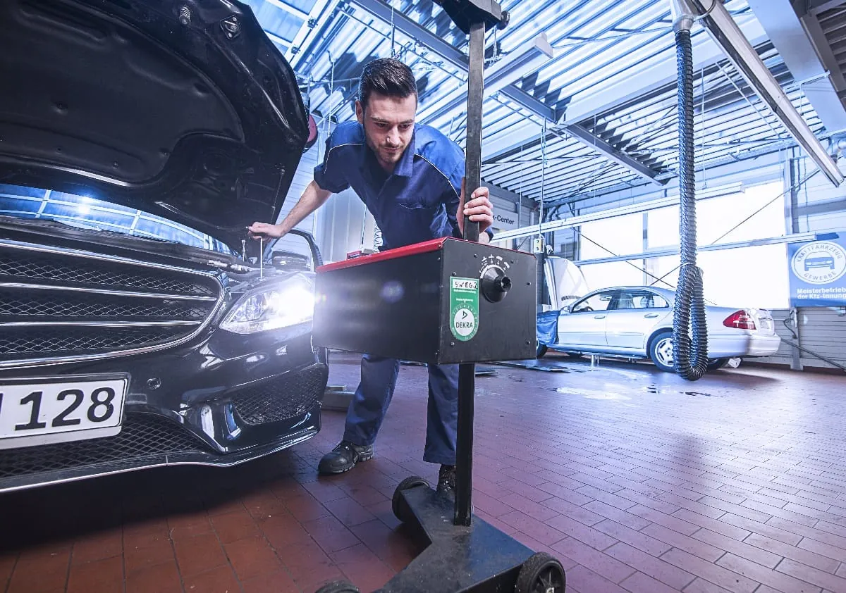 Licht-Test: Mehr Durchblick bei Dunkelheit