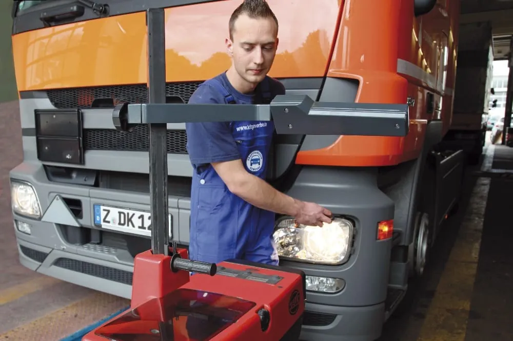 Licht-Tests 2015: Viele Mängel bei Nutzfahrzeugen