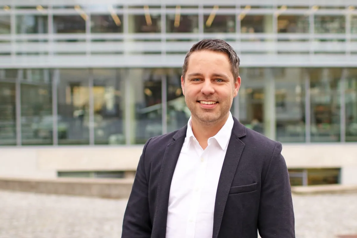 Gratis Live-Webinar: Mitarbeiter finden mit Facebook und Instagram