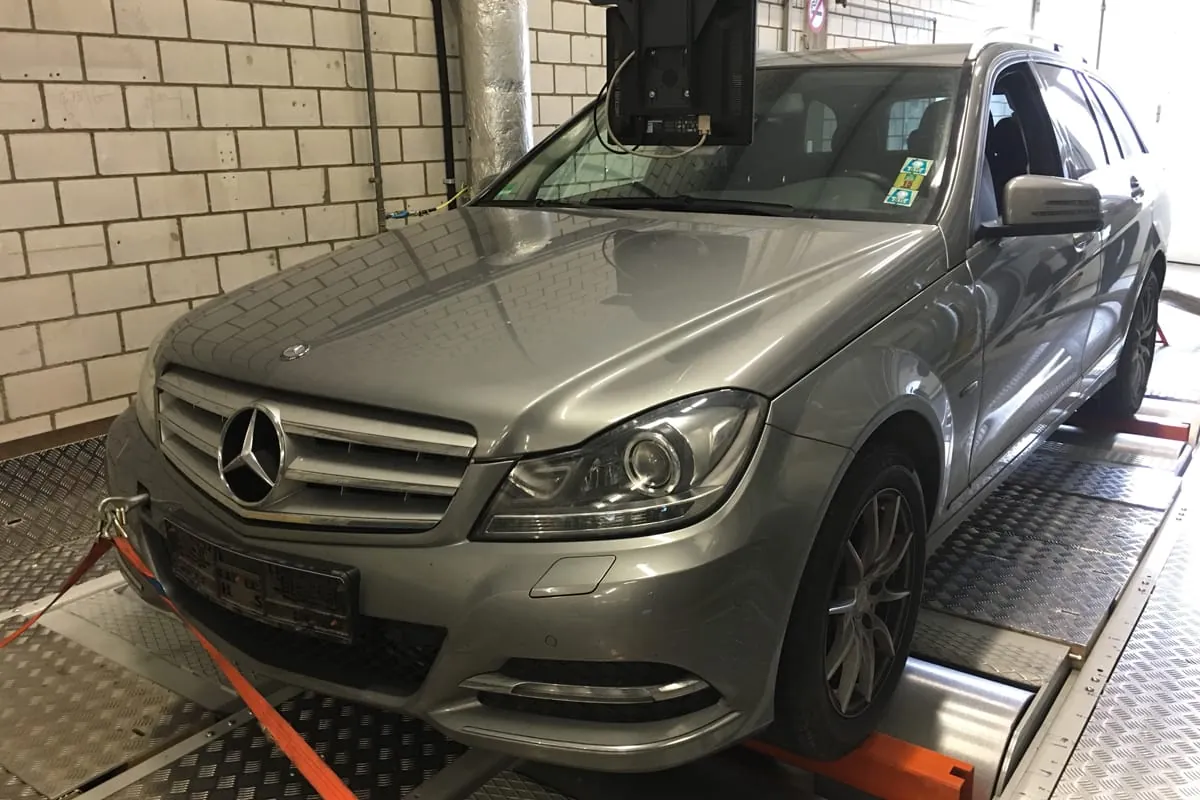 Deutsche Umwelthilfe fordert Fahrverbot für Mercedes C-Klasse