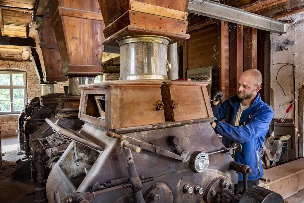 Eine alte Mühle als Brücke zur Kunst