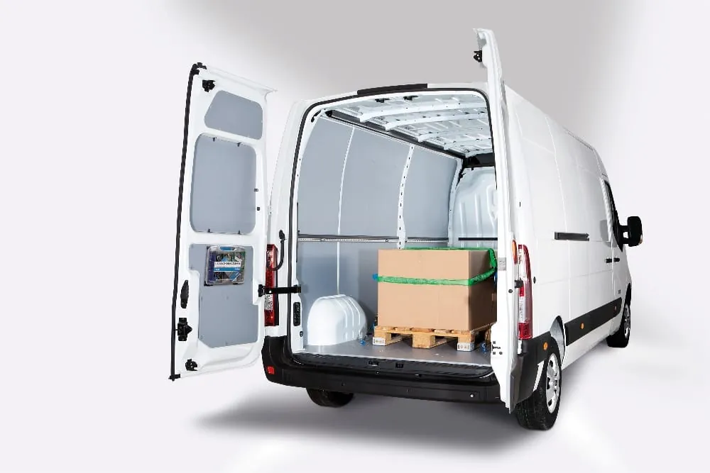 Sicher transportieren im Nissan NV400