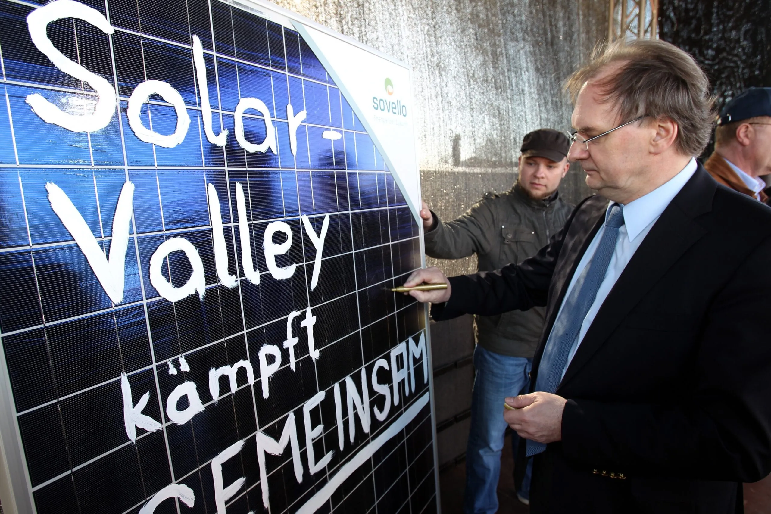 Solarkürzung: Kritik von allen Seiten