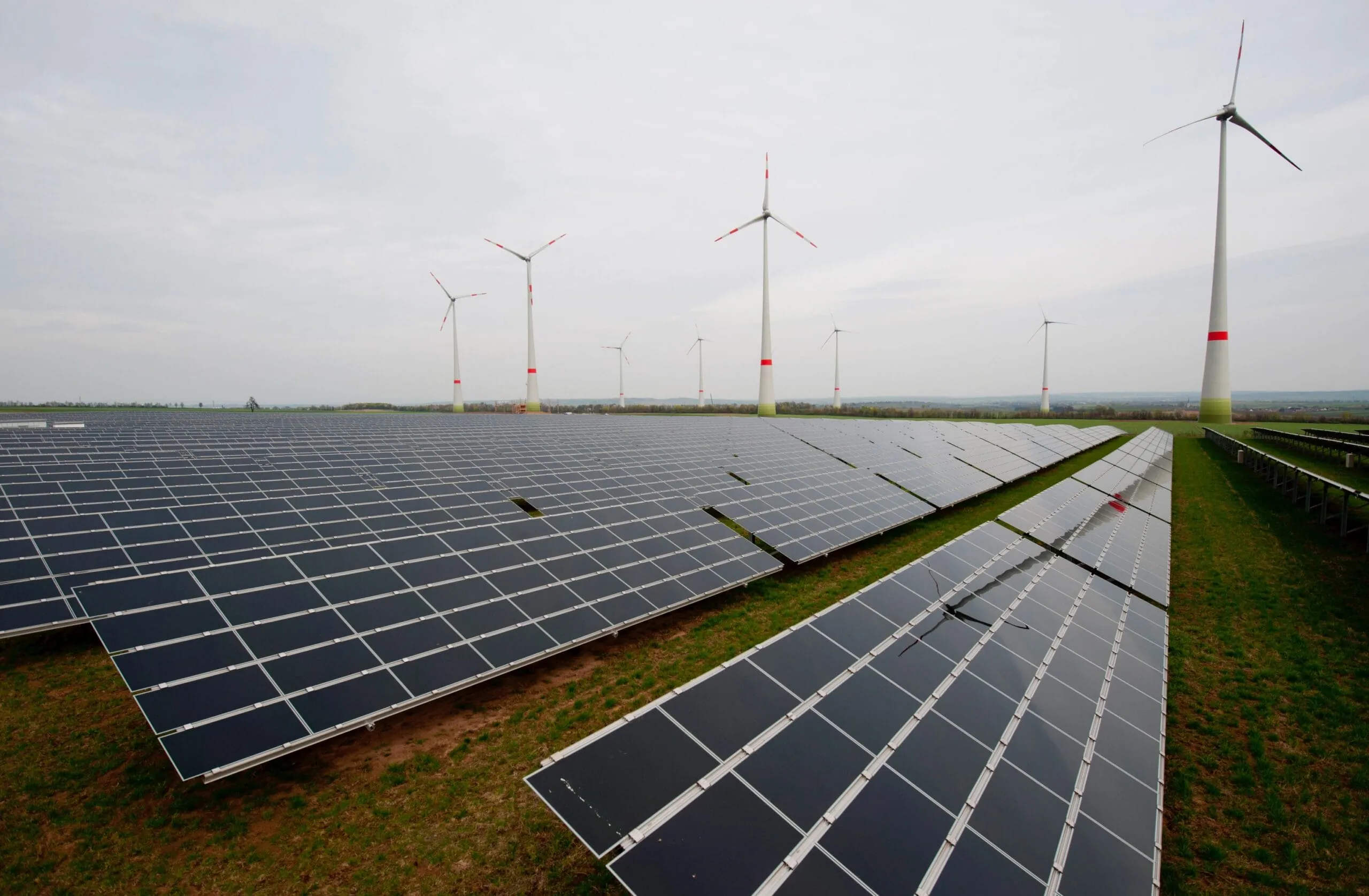 Betreiber von Solar- oder Windanlagen sollen Strommengen garantieren