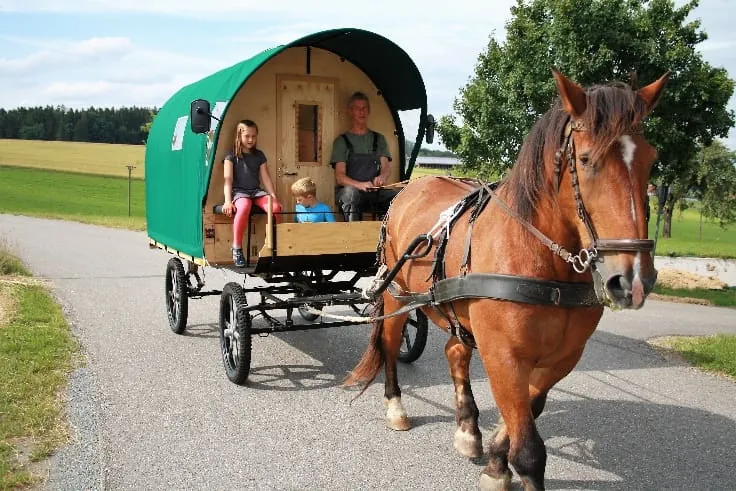 Handwerksarbeit für eine Reise quer durch Europa