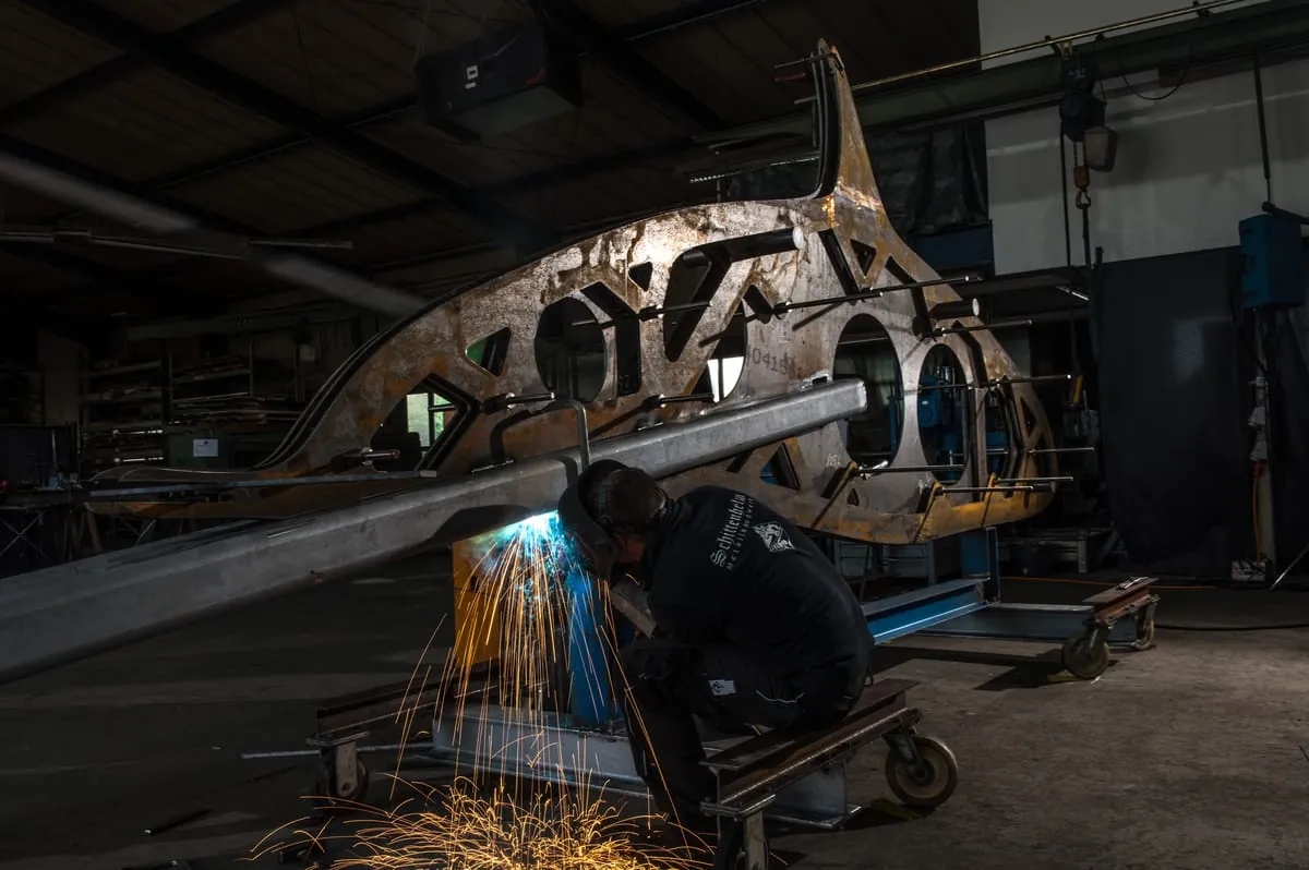 Wie ein Metallbauer einen fünf Tonnen schweren Wal gebaut hat