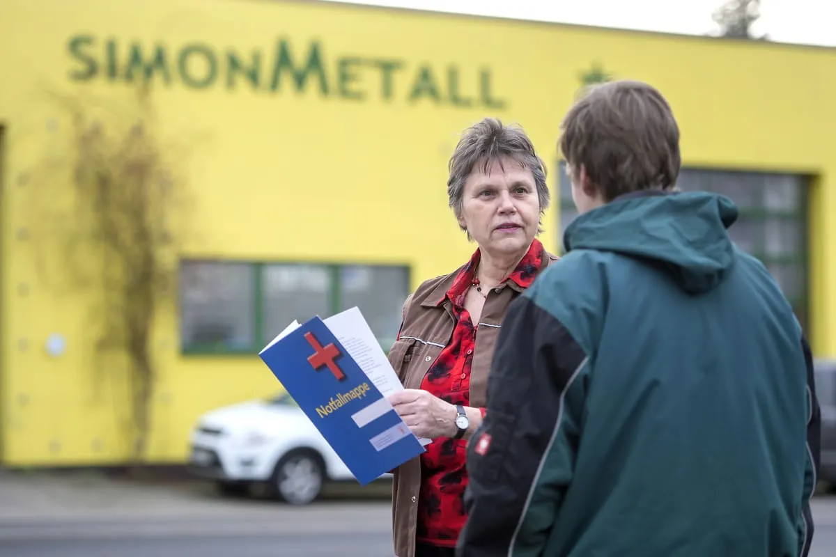 Acht Schritte zur besseren Vereinbarkeit von Beruf und Pflege