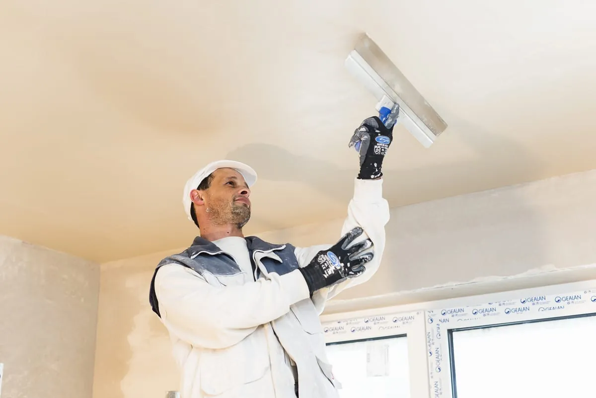 Trockenbauer darf nicht Arbeiten eines Stuckateurs durchführen