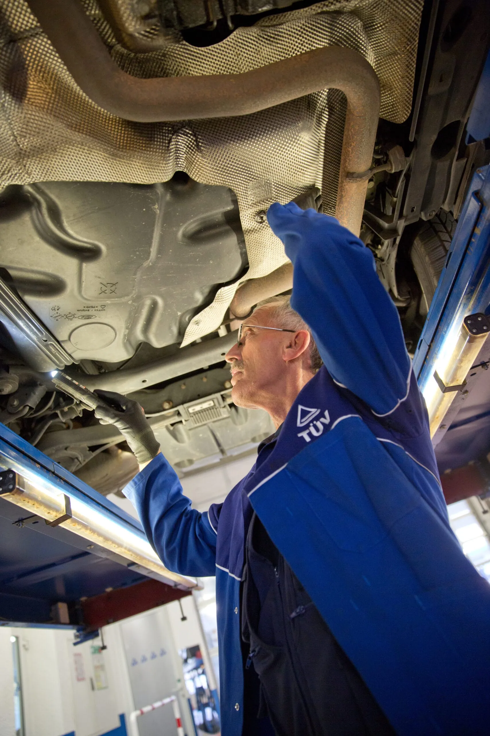 Hauptuntersuchung: Weniger Mängel, trotzdem fällt jedes vierte Auto durch