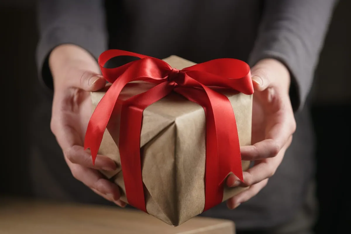 Weihnachtsfeier und Co.: So sparen Sie Steuern