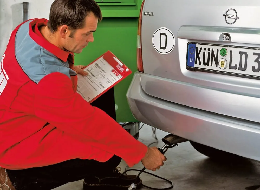 98 Prozent der Fahrzeuge bestehen Abgasuntersuchung