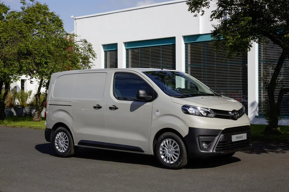 Kleintransporter Toyota Proace ab sofort bestellbar